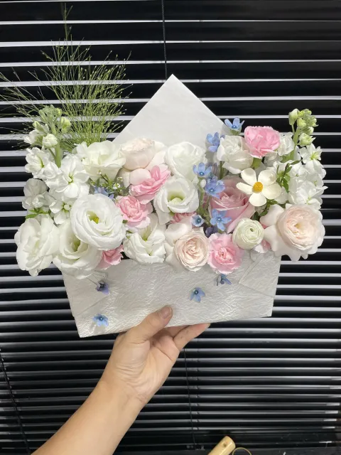 【风遇蓝白】