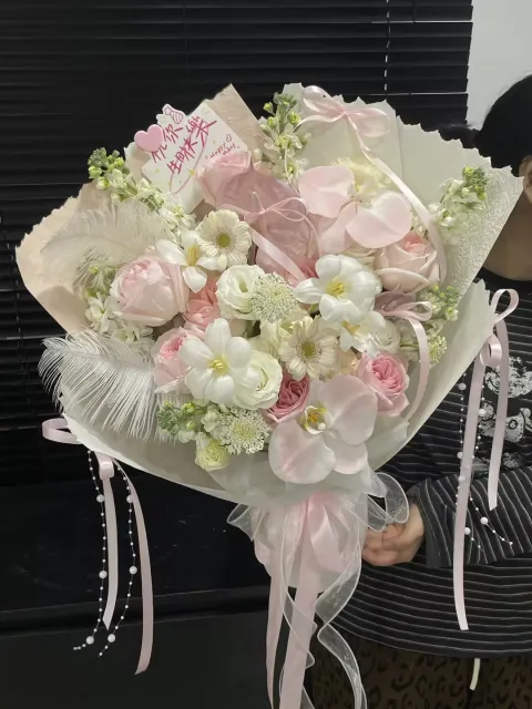 【雾里花】