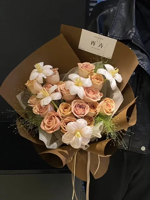 【油彩】