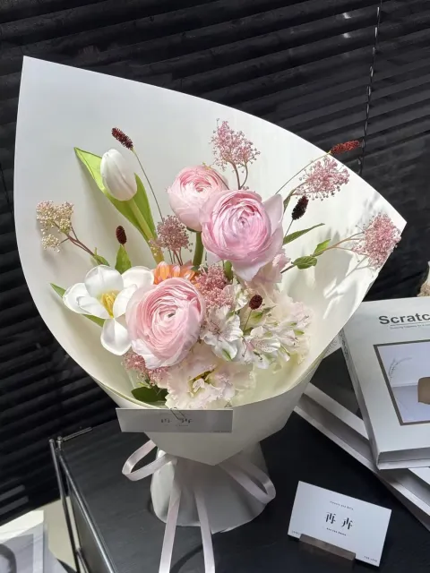 【白玫与银穗】