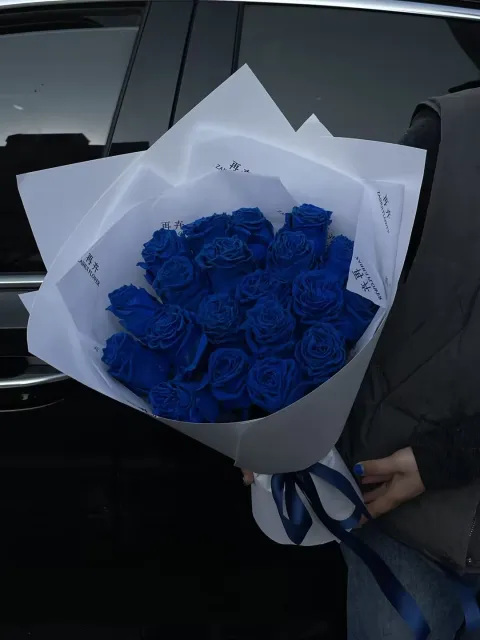 【蓝如深海】